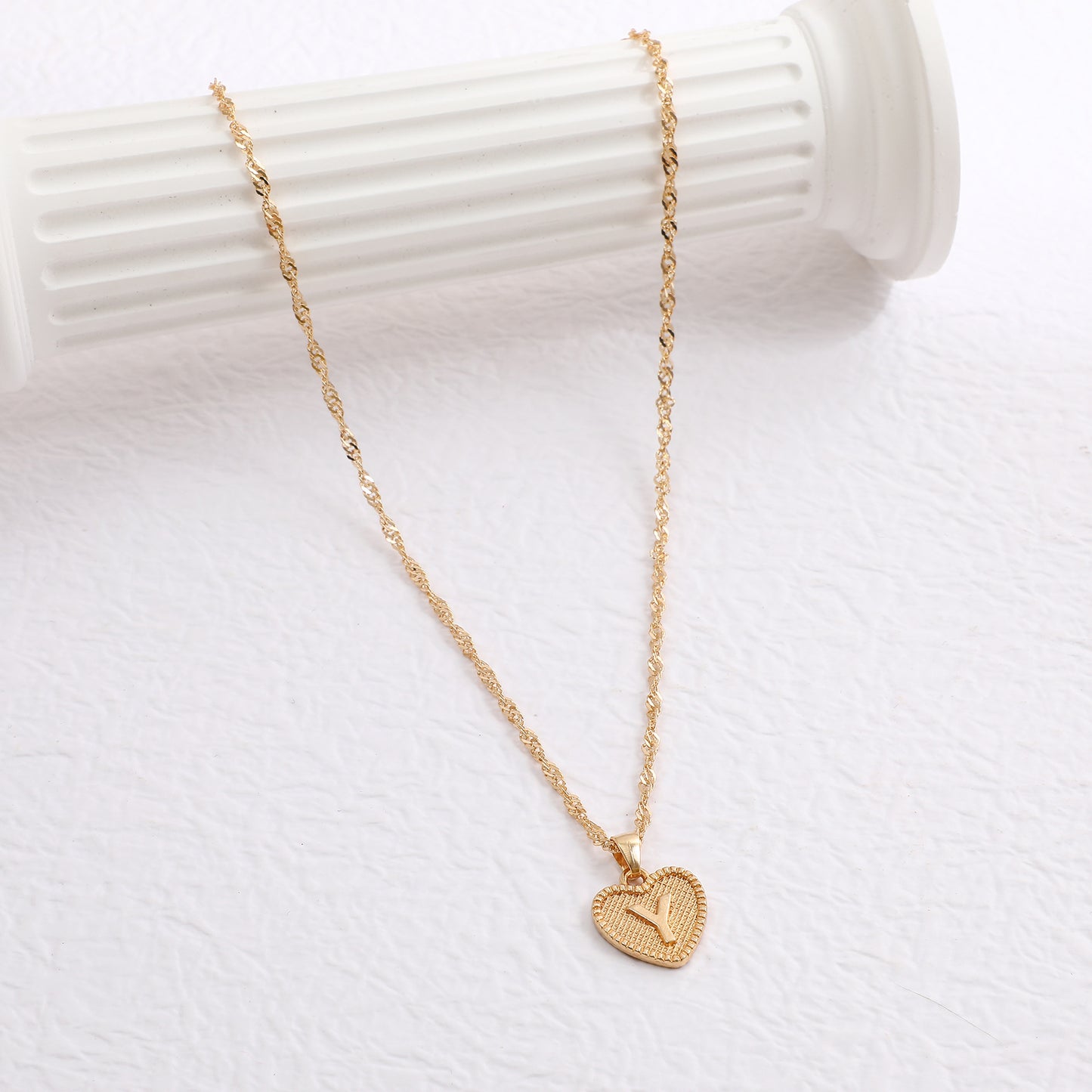 European and American cross-border hot-selling love pendant clavicle chain creative simple ladies peach heart letter necklace