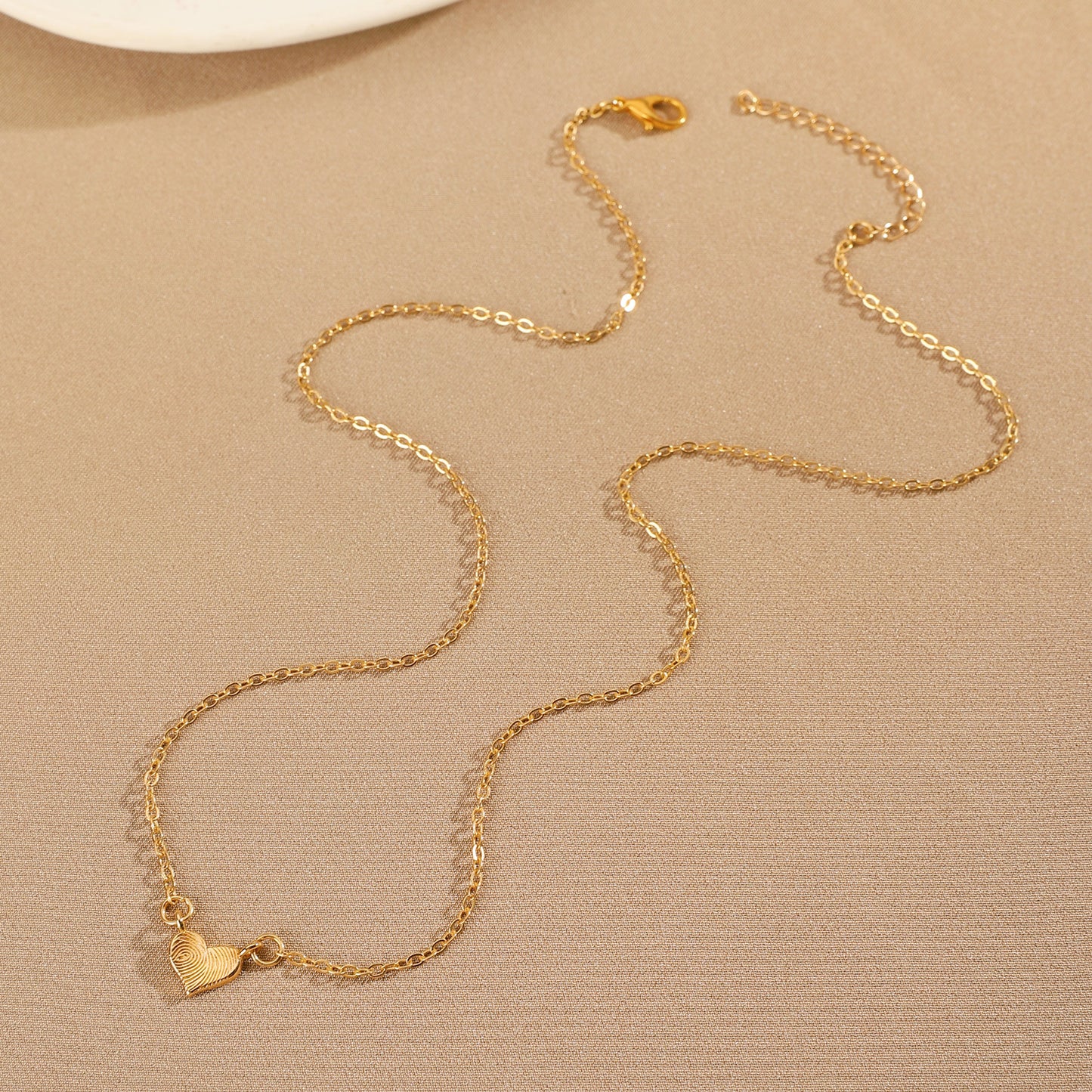 European and American fashion simple niche design love fingerprint pendant necklace female versatile clavicle chain cross-border minimalist style