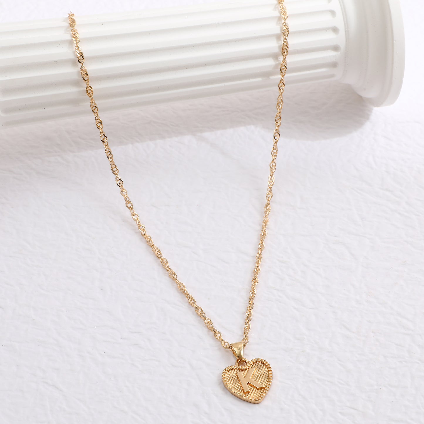 European and American cross-border hot-selling love pendant clavicle chain creative simple ladies peach heart letter necklace