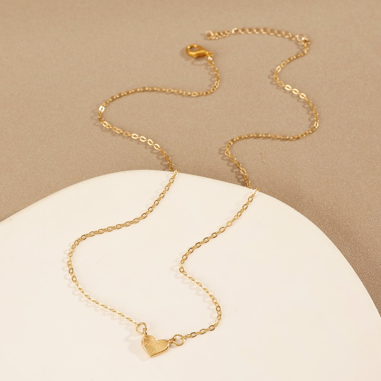 European and American fashion simple niche design love fingerprint pendant necklace female versatile clavicle chain cross-border minimalist style