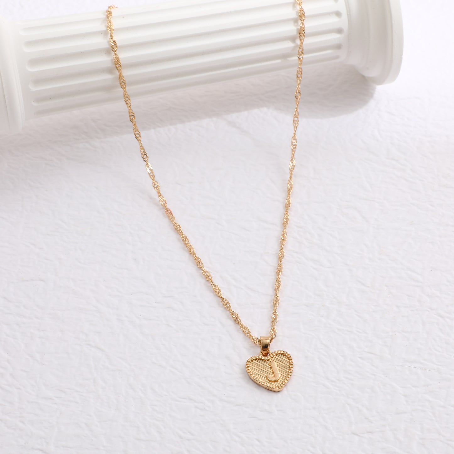 European and American cross-border hot-selling love pendant clavicle chain creative simple ladies peach heart letter necklace