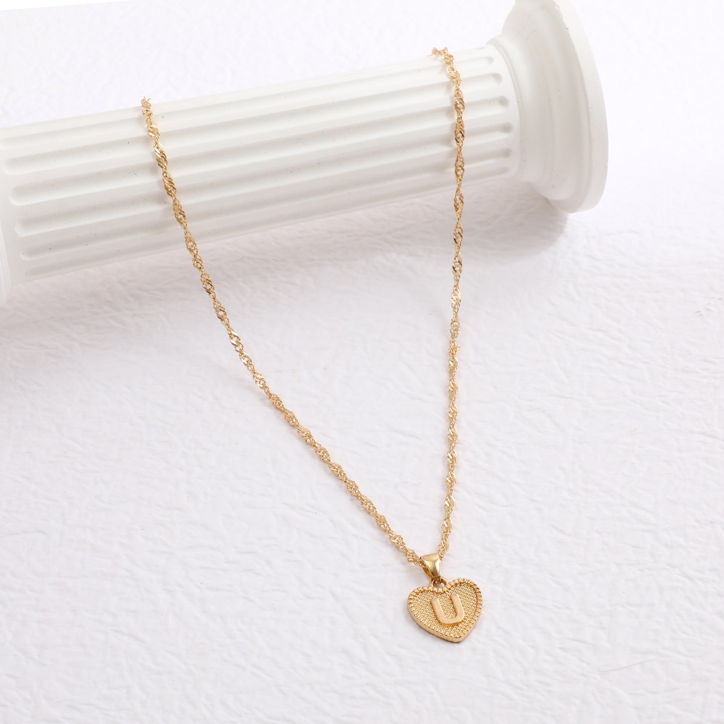 European and American cross-border hot-selling love pendant clavicle chain creative simple ladies peach heart letter necklace