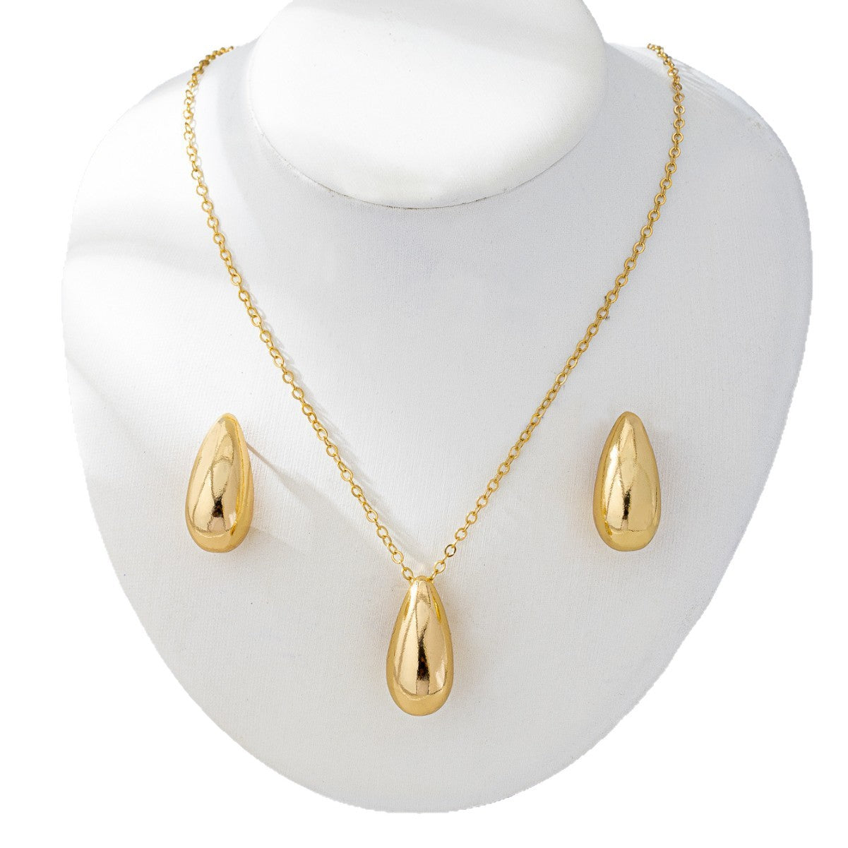 Drop Shaped Jewelry Set
